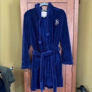 Victoria's Secret Navy Plush Hooded Robe with Pom-Tie